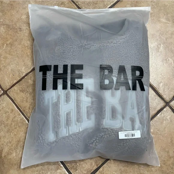 THE BAR | NWT! GIGI SWEATSHIRT CINDER/GREY - Picture 2 of 3